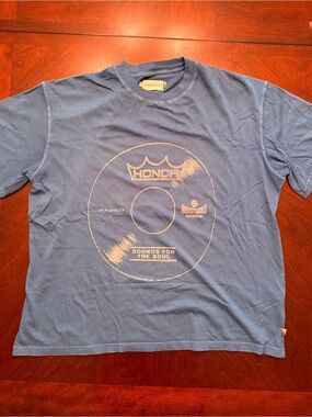 *NEW* Honor the Gift HONOR VINYL Graphic Tee in Light Blue